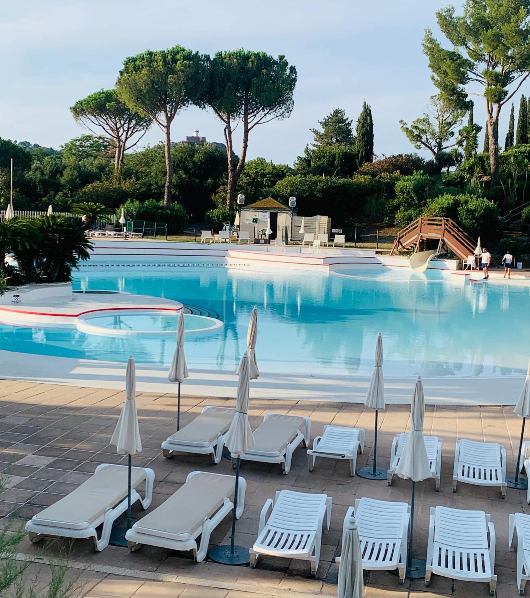 T2 En Rez De Jardin Privatif Cloture , Cap Esterel Pierre Et Vacances ,Piscine Chauffee Des Le 05 Avril Au 02 Novembre Saint-Raphaël エクステリア 写真